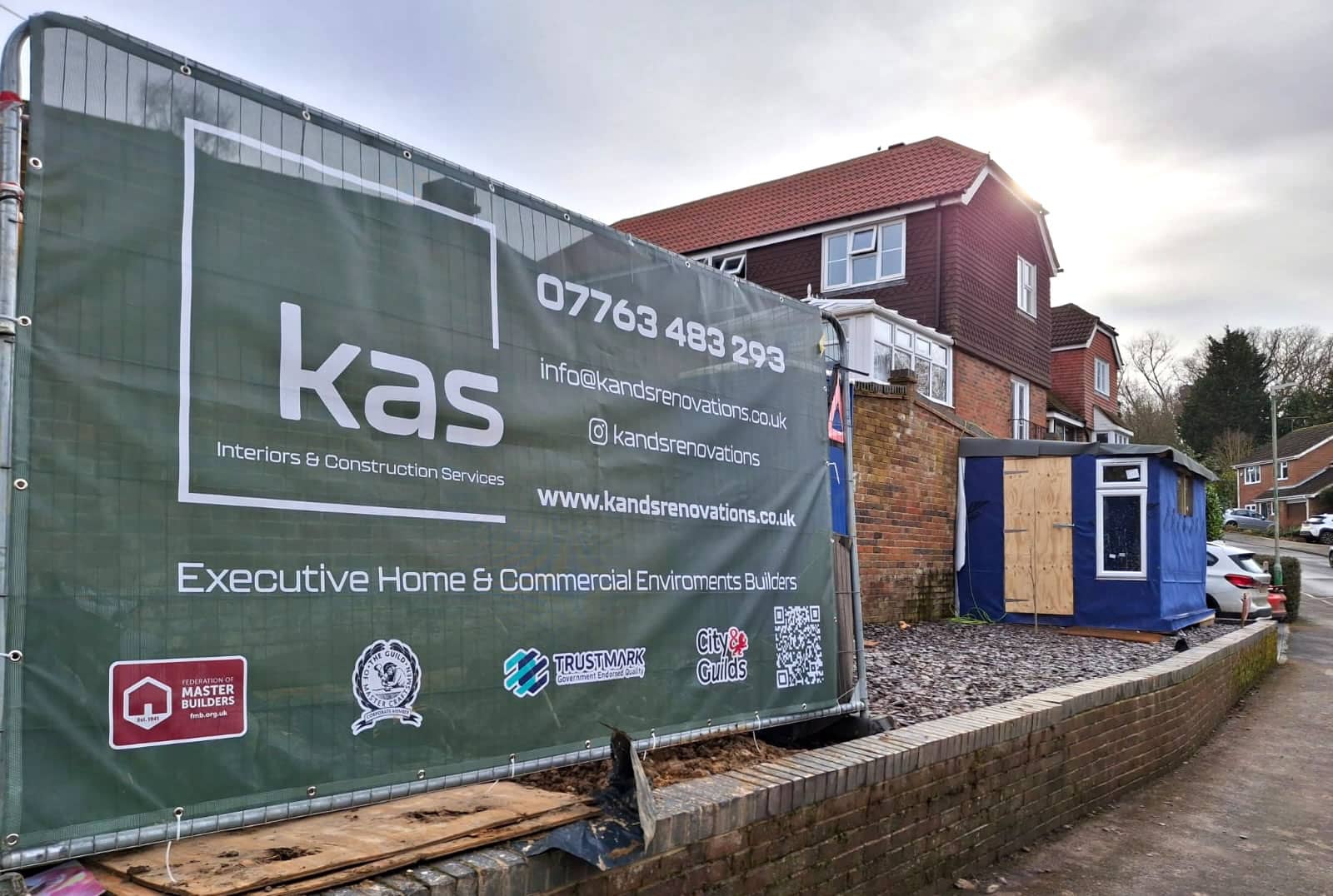 KAS site hoarding