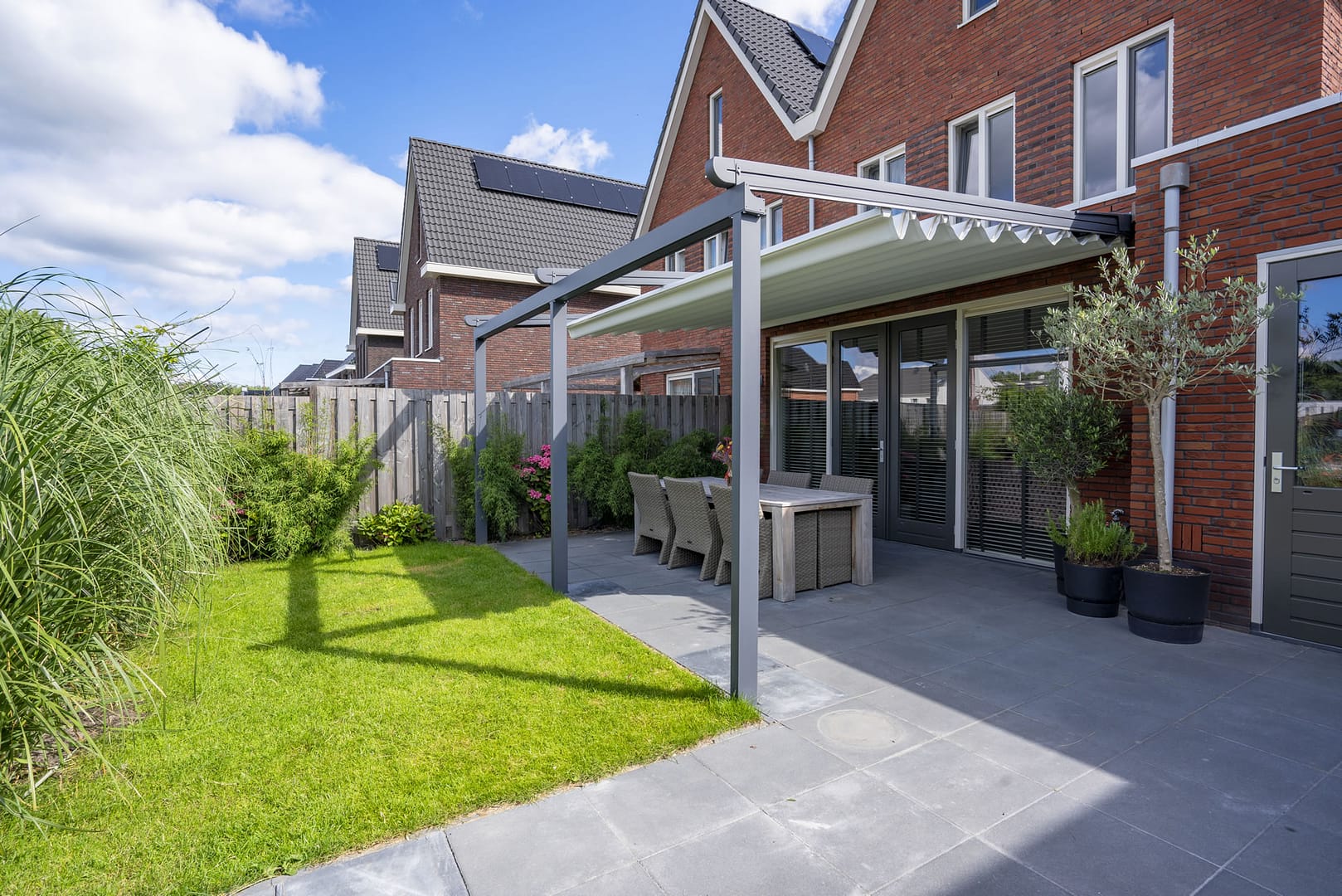 Duponti Folding Roof 